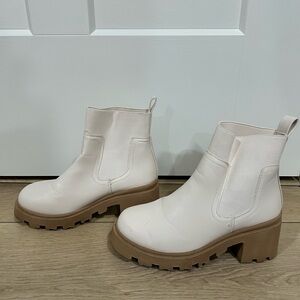 cream leather boots size 6